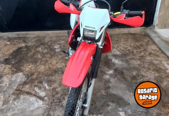 Motos - Honda Tornado 2018 Nafta 19000Km - En Venta