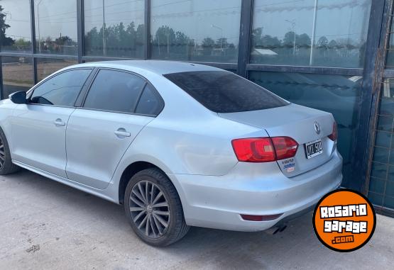 Autos - Volkswagen Vento 2011 Diesel 243000Km - En Venta