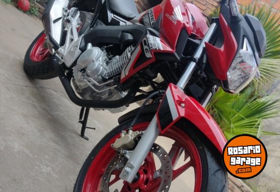 Motos - Honda Cb250 2022 Nafta 5000Km - En Venta