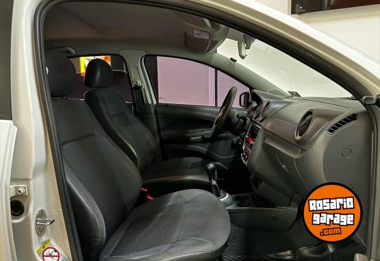 Autos - Volkswagen Gol trend 2015 Nafta 106000Km - En Venta