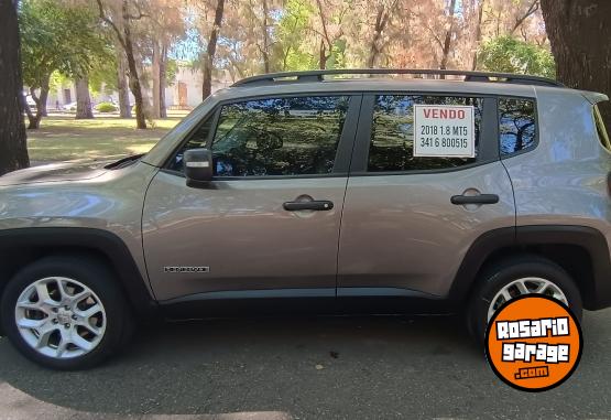 Camionetas - Chrysler Jeep Renegade sport MT 2018 Nafta 90000Km - En Venta