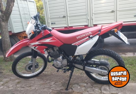 Motos - Honda Tornado 2018 Nafta 4200Km - En Venta