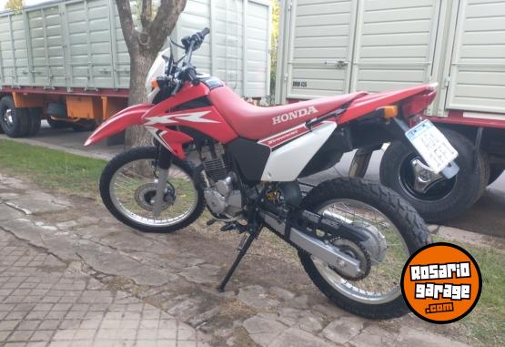 Motos - Honda Tornado 2018 Nafta 4200Km - En Venta