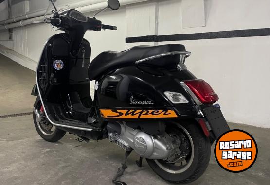 Motos - Vespa VESPA GTS SUPER 300 2017 Nafta 15000Km - En Venta