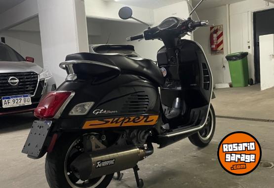 Motos - Vespa VESPA GTS SUPER 300 2017 Nafta 15000Km - En Venta