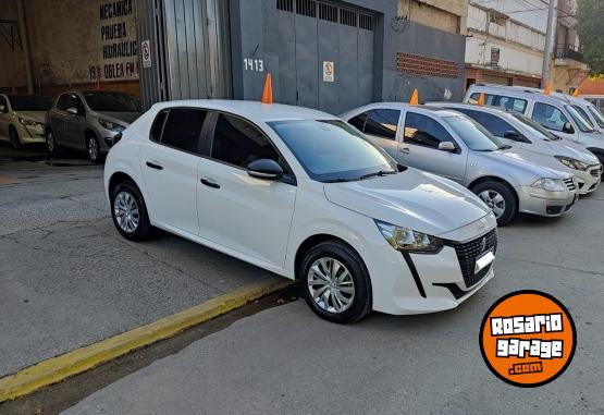 Autos - Peugeot 208 2023 Nafta 17000Km - En Venta