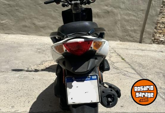 Motos - Kymco AGILITY RS NAKED 125 2023 Nafta 13000Km - En Venta