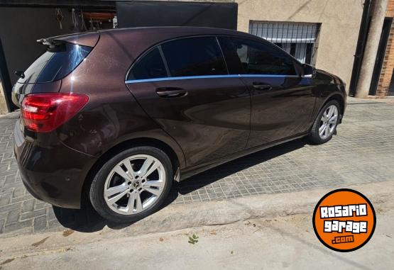 Autos - Mercedes Benz A200 2018 Nafta 60000Km - En Venta