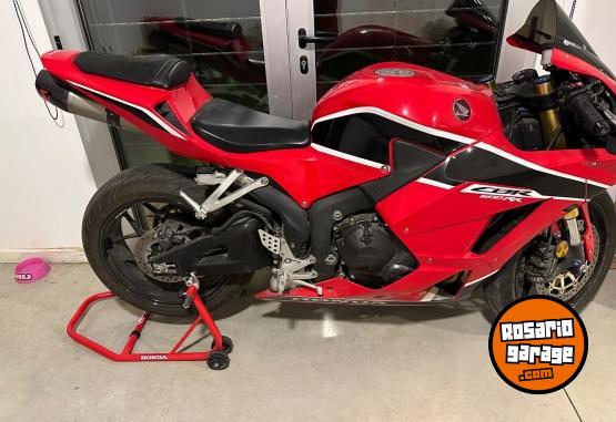 Motos - Honda CBR 600 RR 2017 Nafta 5960Km - En Venta