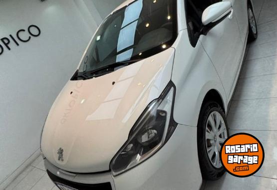 Autos - Peugeot 208 2017 Nafta 120000Km - En Venta