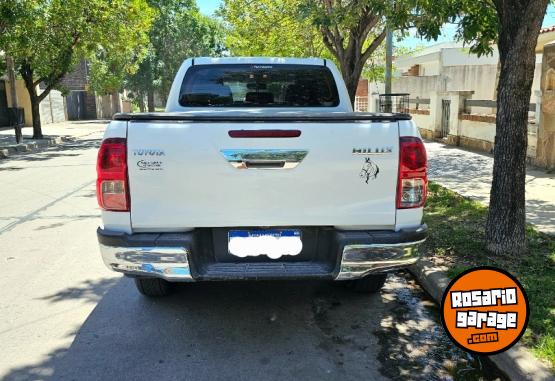 Camionetas - Toyota Hilux l/16 2.4 DC 4x2TDI 2018 Diesel 142000Km - En Venta