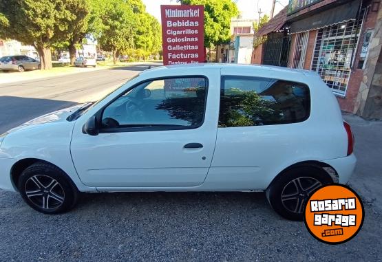 Autos - Renault CLIO PALIO CELTA UNO 2015 Nafta 120000Km - En Venta