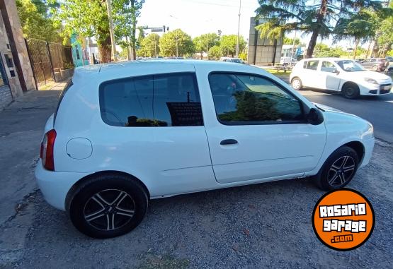 Autos - Renault CLIO PALIO CELTA UNO 2015 Nafta 120000Km - En Venta