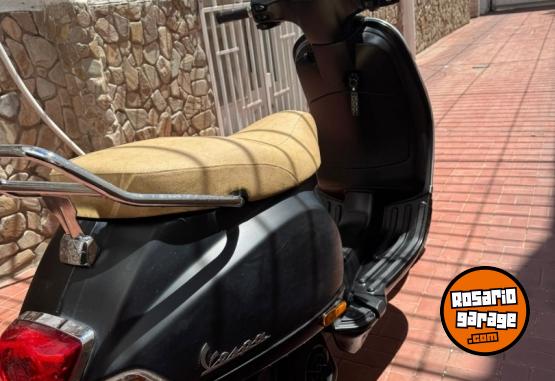 Motos - Piaggio Vespa 2017 Nafta 3000Km - En Venta