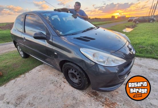 Autos - Peugeot 207 compac 1.4 3 ptas 2011 Nafta 165000Km - En Venta