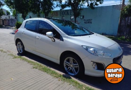 Autos - Peugeot 308 2015 Diesel 140000Km - En Venta