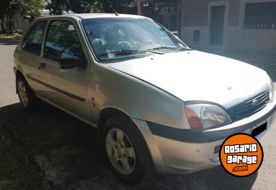 Autos - Ford Fiesta LX 2001 Nafta 258300Km - En Venta