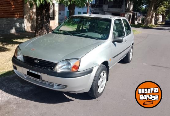 Autos - Ford Fiesta LX 2001 Nafta 258300Km - En Venta