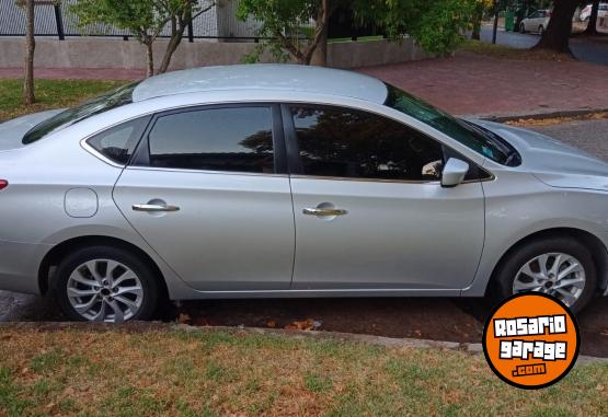 Autos - Nissan Sentra / Advance 2018 Nafta 135000Km - En Venta