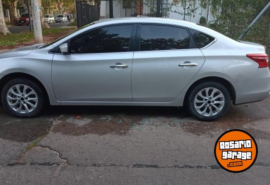 Autos - Nissan Sentra / Advance 2018 Nafta 135000Km - En Venta