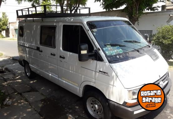 Utilitarios - Renault renault trafic 1996 Diesel 460000Km - En Venta