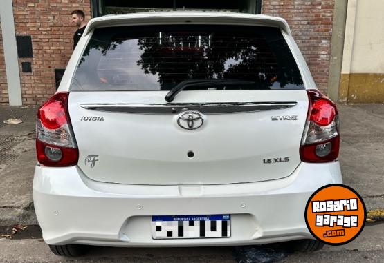 Autos - Toyota ETIOS XLS AT 2018 Nafta 99304Km - En Venta