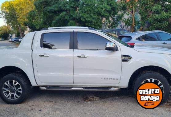 Camionetas - Ford RANGER LIMITED 2023 Diesel 60000Km - En Venta