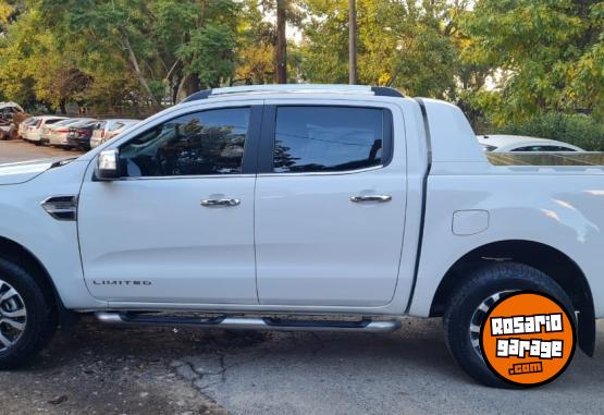 Camionetas - Ford RANGER LIMITED 2023 Diesel 60000Km - En Venta