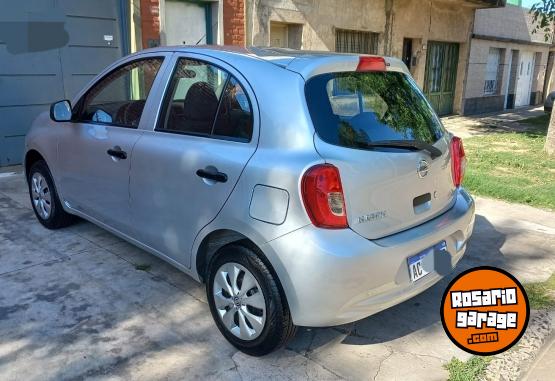 Autos - Nissan March 2018 Nafta 40000Km - En Venta