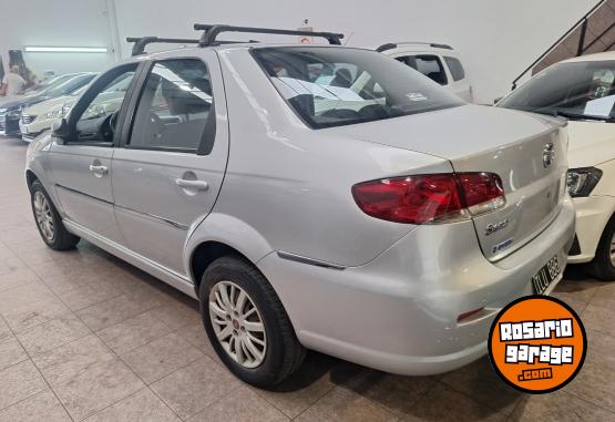 Autos - Fiat Siena 2009 GNC 200000Km - En Venta