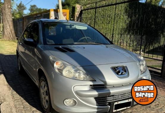 Autos - Peugeot 207 2013 Nafta 111111Km - En Venta