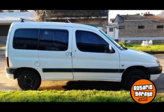 Camionetas - Peugeot Partner patagonica 2001 Diesel 506000Km - En Venta