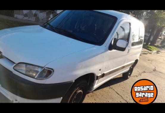 Camionetas - Peugeot Partner patagonica 2001 Diesel 506000Km - En Venta