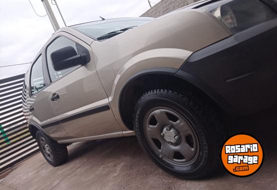 Camionetas - Ford Ecosport 2007 Nafta 200000Km - En Venta