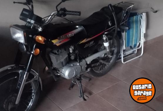 Motos - Suzuki Ax100 2010 Nafta 30000Km - En Venta