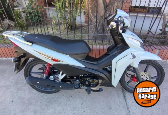 Motos - Honda Wave 110 2023 Nafta 9000Km - En Venta