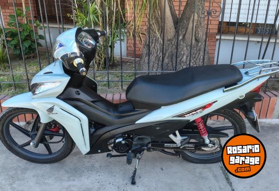 Motos - Honda Wave 110 2023 Nafta 9000Km - En Venta