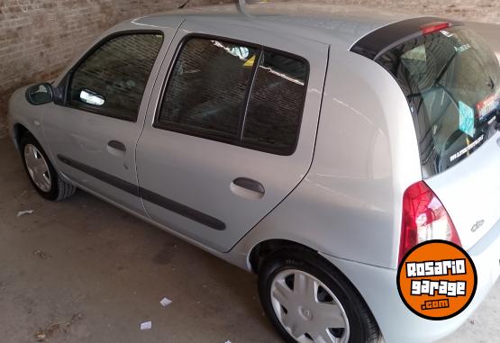 Autos - Renault Clo 5 puertas 2006 Nafta 120000Km - En Venta