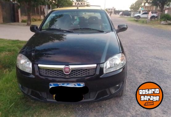 Autos - Fiat SIENA 2018 GNC 380000Km - En Venta