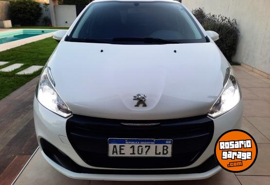 Autos - Peugeot 208 2020 Nafta 40000Km - En Venta