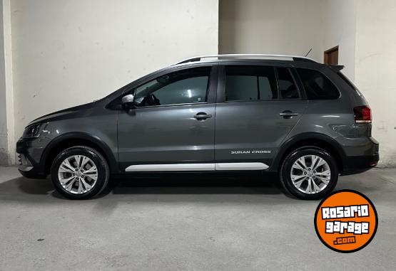 Autos - Volkswagen Suran Cross 2017 GNC 111500Km - En Venta