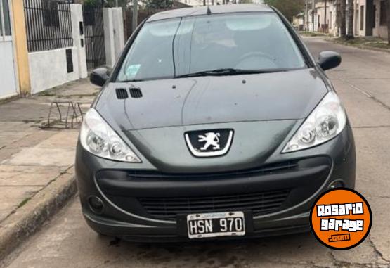 Autos - Peugeot 207 2008 Nafta 181000Km - En Venta