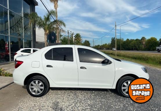 Autos - Renault Logan Life 1.6 2021 Nafta 40000Km - En Venta