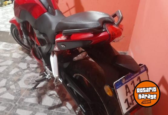 Motos - Benelli Tnt 250 2019 Nafta 30000Km - En Venta