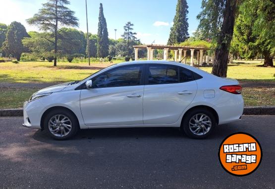 Autos - Toyota Yaris 2023 Nafta 27000Km - En Venta