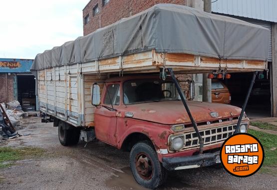 Camiones y Gras - Vendo Ford 350 M'65 - En Venta