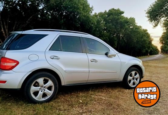 Camionetas - Mercedes Benz ML 350 V6 2010 Nafta 151883Km - En Venta