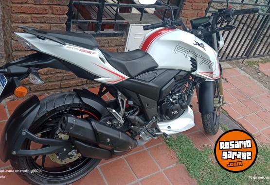 Motos - TVS Rtr 200 2023 Nafta 5800Km - En Venta