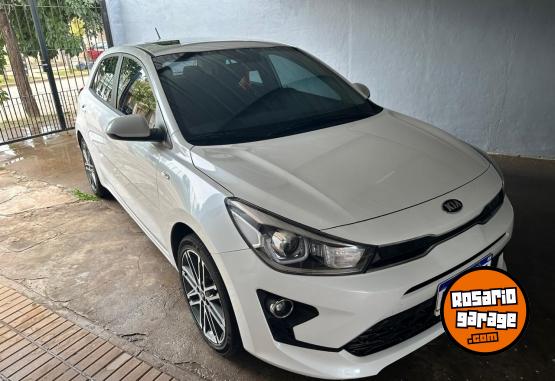 Autos - Kia RIO 2022 Nafta 44000Km - En Venta