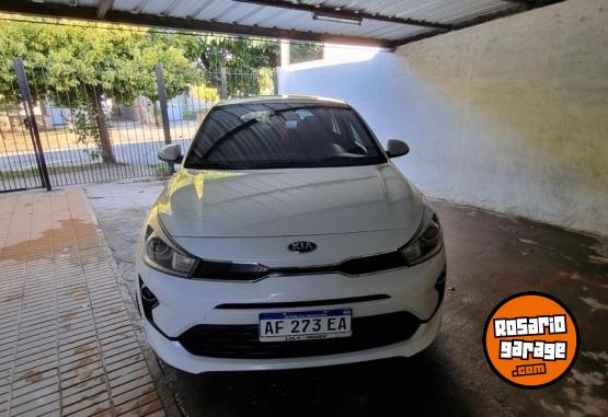 Autos - Kia RIO 2022 Nafta 44000Km - En Venta